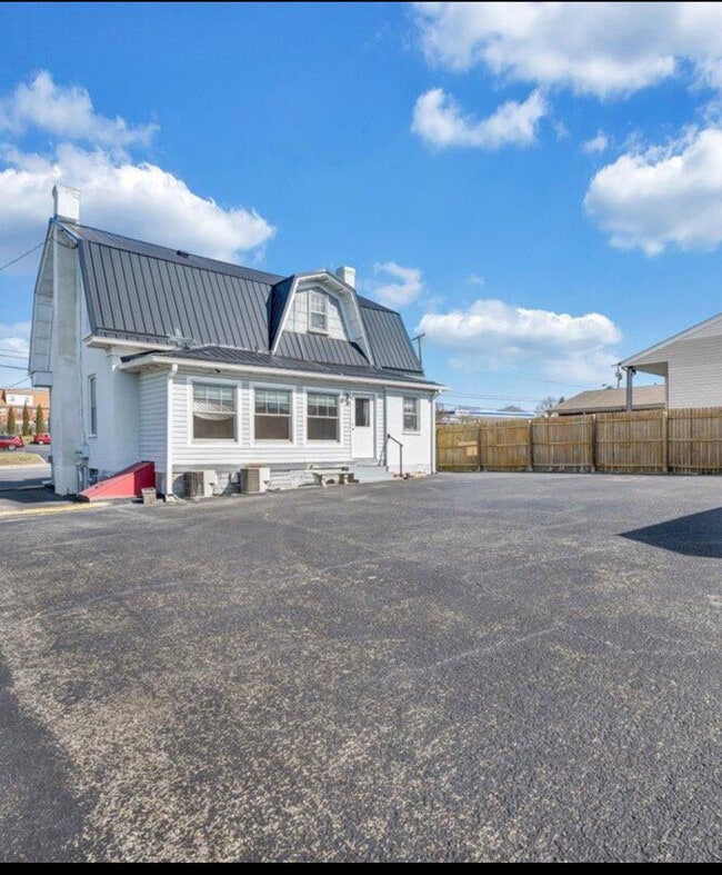 property at 231 W Virginia Ave