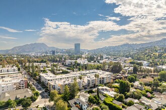The Woodbridge in Studio City, CA - Foto de edificio - Building Photo