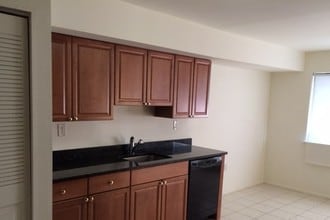 1506 Edison Glen Terrace, Unit 1506 in Edison, NJ - Building Photo - Building Photo