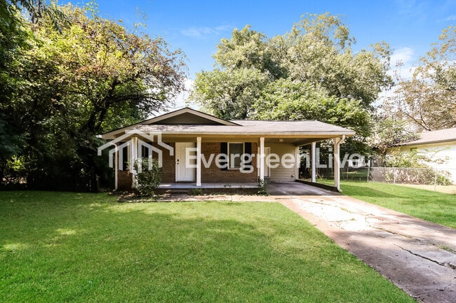 property at 224 Thomason St