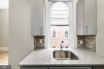 2011 Spruce St in Philadelphia, PA - Building Photo - Building Photo