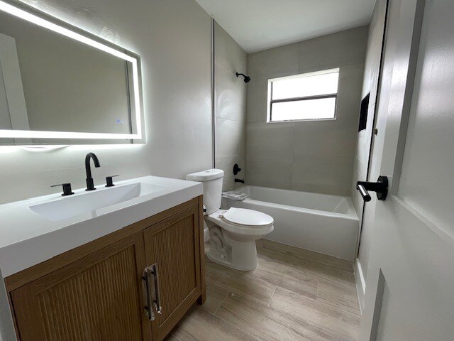 10691 NW 28th St in Sunrise, FL - Building Photo - Building Photo