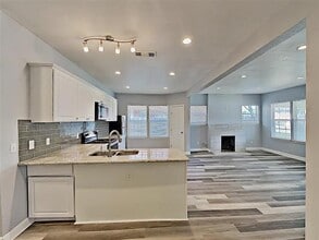 1617 N Sylvania Ave in Fort Worth, TX - Building Photo - Building Photo