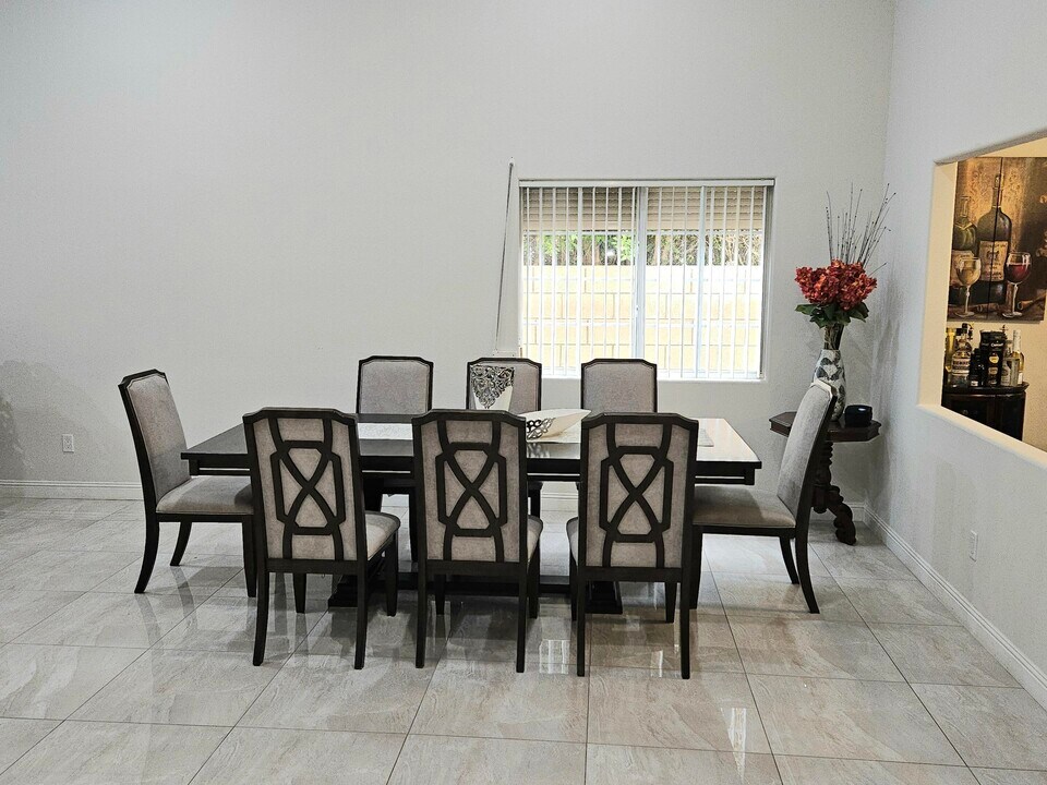 68520 Risueno Rd in Cathedral City, CA - Building Photo