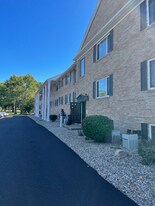 1105 W Maple St NW in North Canton, OH - Building Photo