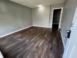 236 Mc Alpine Dr in St. Louis, MO - Building Photo - Building Photo