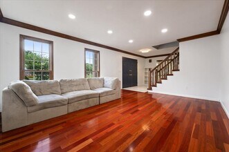 2196 Willow Leaf Dr in Rochester Hills, MI - Building Photo - Building Photo