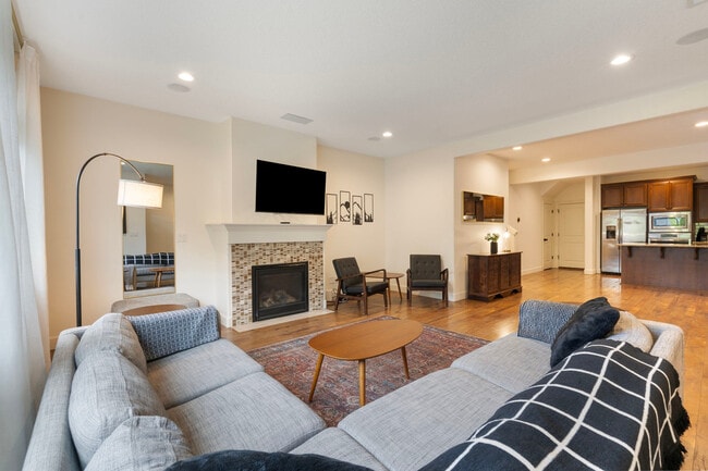 3740 SE Willamette Ave in Hillsboro, OR - Building Photo - Building Photo