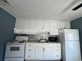 604 Sherman Ave in Millville, NJ - Building Photo