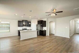 2402 Corradino St in Harker Heights, TX - Foto de edificio - Building Photo