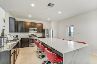 22222 Opa Gln Dr in Hockley, TX - Foto de edificio - Building Photo