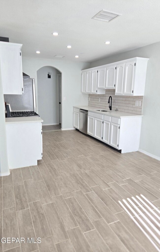 3280 Mike Godwin Dr in El Paso, TX - Building Photo - Building Photo