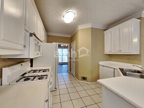 2620 Loch Way in Snellville, GA - Foto de edificio - Building Photo