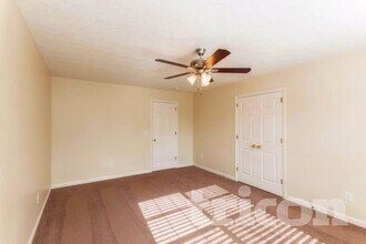 7016 Penbrook Dr in Franklin, TN - Building Photo - Building Photo