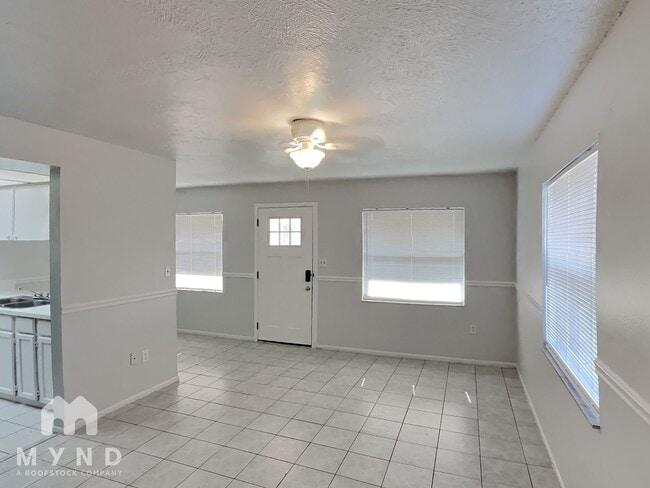 3719 136th Ave N in Largo, FL - Building Photo - Building Photo
