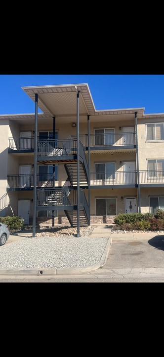 576 W 1045 N, Unit B12 in Cedar City, UT - Foto de edificio