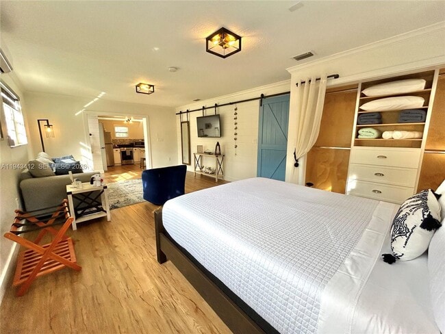 7999 SW 58th St in Miami, FL - Building Photo - Building Photo