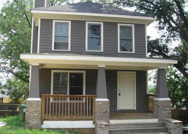 property at 719 Magnolia St NW