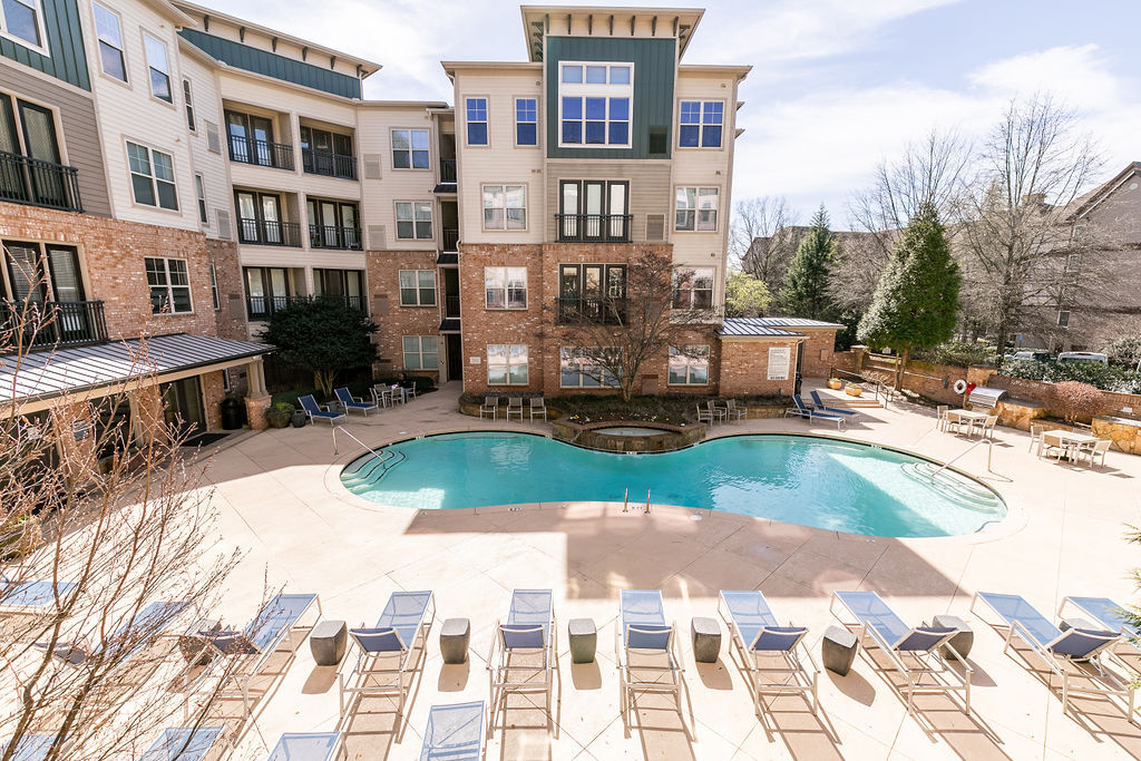 Westmount at Ashwood in Atlanta, GA - Foto de edificio