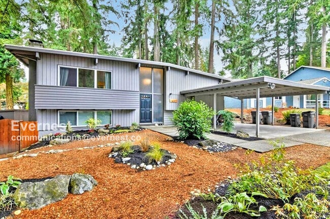 property at 13787 NE 77th Pl