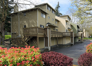 Trailwood Apartment Homes in Redmond, WA - Foto de edificio - Building Photo