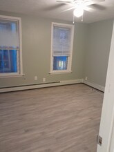 206 Paris St, Unit 2 in Boston, MA - Building Photo - Building Photo