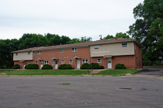 1000-1029 Robinson Dr in Springfield, OH - Building Photo - Building Photo