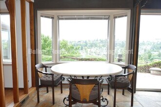 3402 37th Ave W in Seattle, WA - Building Photo - Building Photo
