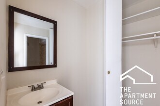 5847 N Winthrop Ave in Chicago, IL - Foto de edificio - Building Photo