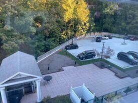 1615 Beacon St, Unit 2 in Brookline, MA - Building Photo
