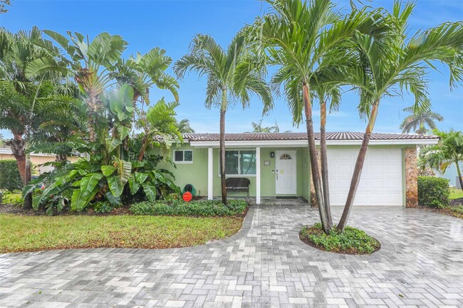 property at 920 SE 13th Ct
