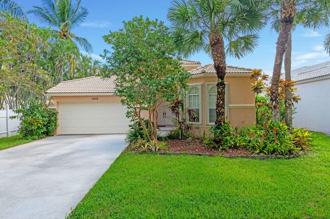 2018 Reston Cir in Royal Palm Beach, FL - Building Photo - Building Photo