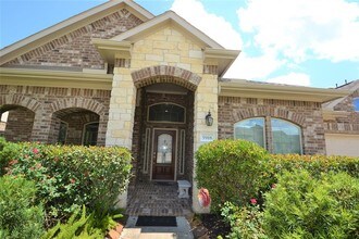 5918 Crawford Hill Ln in Sugar Land, TX - Building Photo - Building Photo