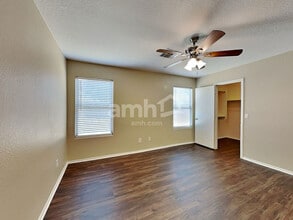 8956 W Charleston Ave in Peoria, AZ - Building Photo - Building Photo