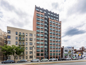 Concourse Village West in Bronx, NY - Building Photo - Building Photo