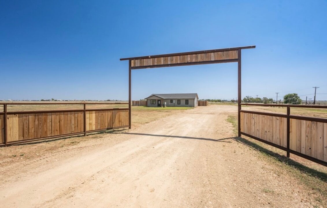 13275 S Georgia St in Amarillo, TX - Building Photo