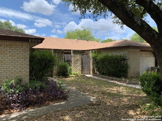 6911 Forest Meadow St in San Antonio, TX - Foto de edificio - Building Photo