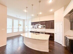 10810 Kennowy Ct in Richmond, TX - Foto de edificio - Building Photo