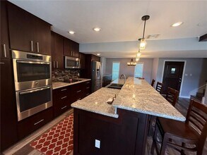 1912 Kelly St in Kingsville, TX - Building Photo - Building Photo