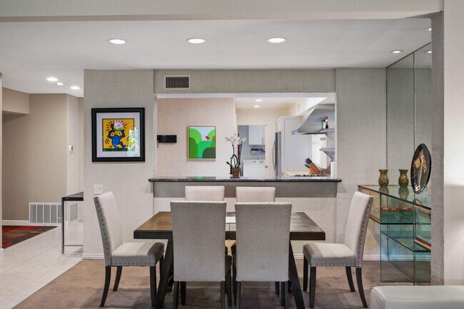 312 Forest Hills Dr in Rancho Mirage, CA - Building Photo - Building Photo