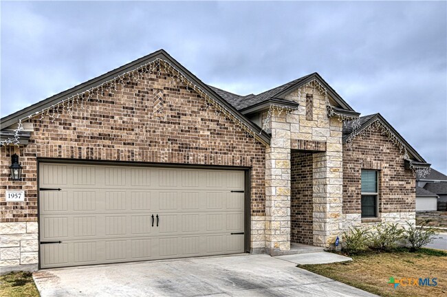 property at 1957 Rosson St