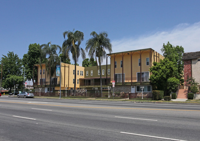 Tyrone Villas in Van Nuys, CA - Building Photo - Building Photo