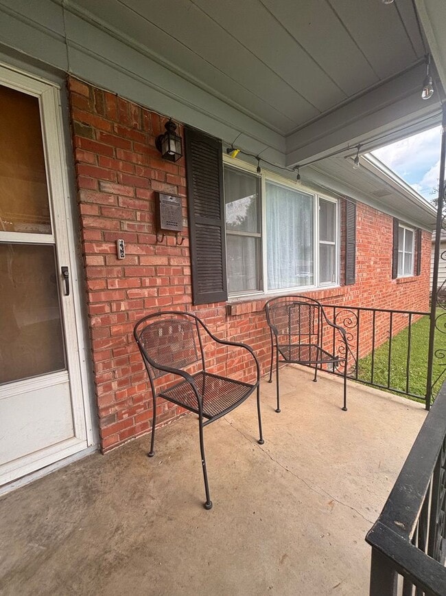 2633 S Toledo Ave in Tulsa, OK - Building Photo - Building Photo