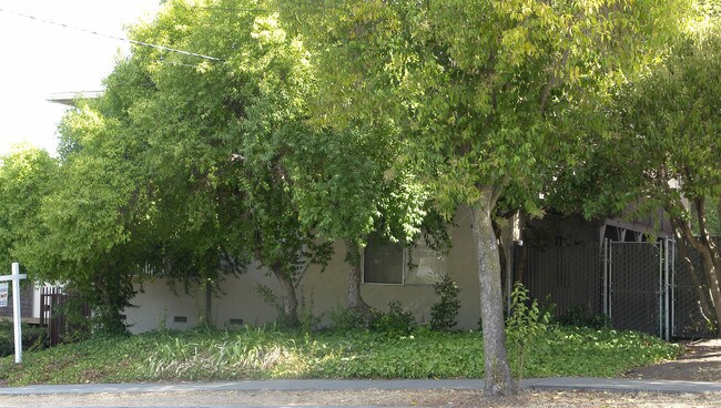 22775 Vermont St in Hayward, CA - Building Photo - Building Photo
