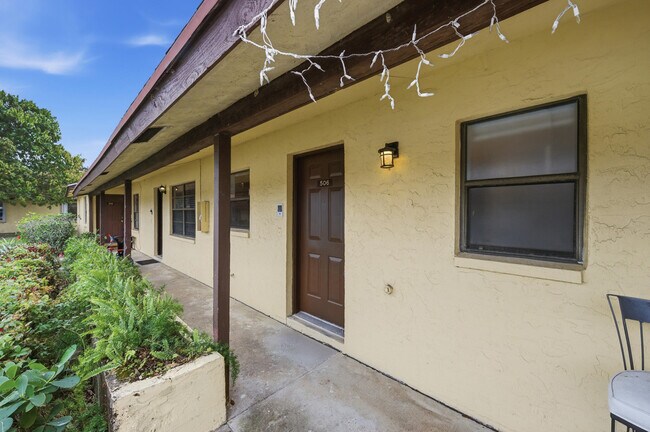 506 Glenwood Dr in West Palm Beach, FL - Building Photo - Building Photo