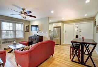 33 Lennon Ct in Boston, MA - Building Photo - Building Photo