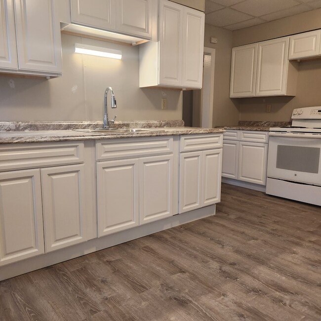 32 John St, Unit 3 in Worcester, MA - Building Photo - Building Photo