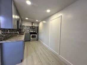 2240 NW 153rd St in Opa Locka, FL - Building Photo - Building Photo