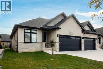 2546 Clearwater Ave in Windsor, ON - Building Photo - Building Photo