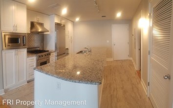 1120 E Kennedy Blvd-Unit -Apt. 516 in Tampa, FL - Building Photo - Building Photo